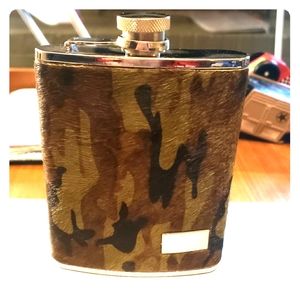 STAINLESS CAMO FLASK